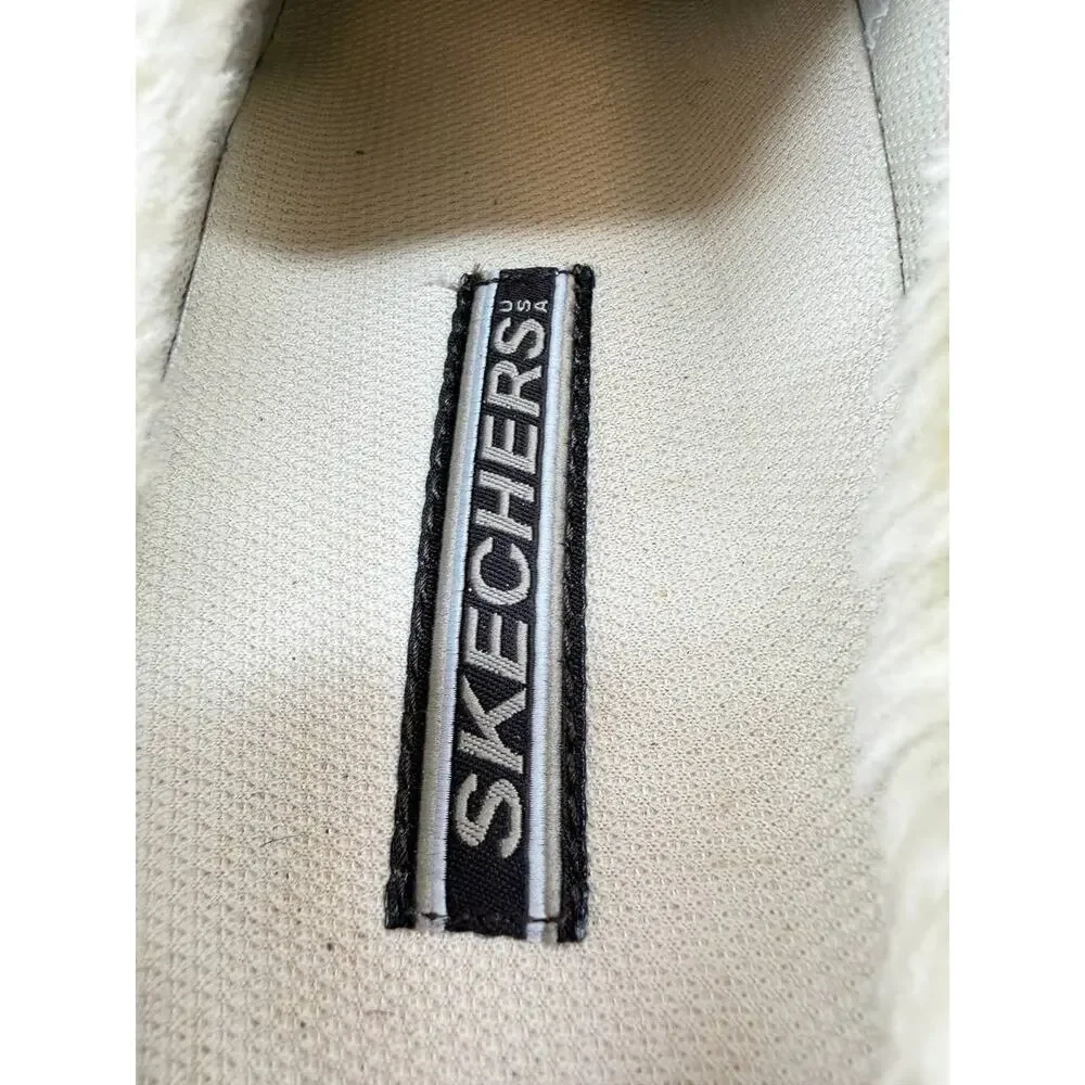 Skechers pre owned